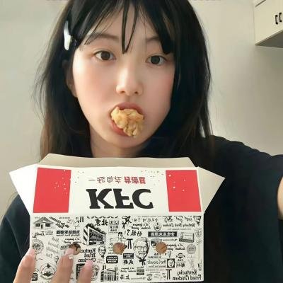我和他都是新郎。